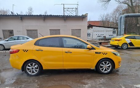 KIA Rio III рестайлинг, 2013 год, 600 000 рублей, 2 фотография