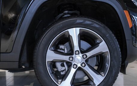 Jeep Grand Cherokee, 2023 год, 18 400 000 рублей, 10 фотография