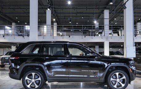 Jeep Grand Cherokee, 2023 год, 18 400 000 рублей, 8 фотография