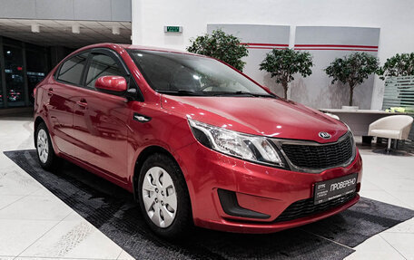 KIA Rio III рестайлинг, 2013 год, 890 000 рублей, 7 фотография