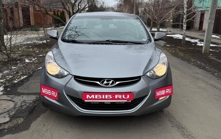 Hyundai Elantra V, 2012 год, 975 000 рублей, 2 фотография