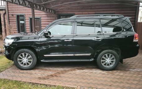 Toyota Land Cruiser 200, 2016 год, 7 100 000 рублей, 3 фотография