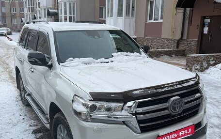 Toyota Land Cruiser 200, 2015 год, 7 550 000 рублей, 3 фотография