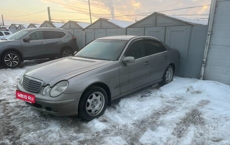 Mercedes-Benz E-Класс, 2004 год, 618 000 рублей, 3 фотография