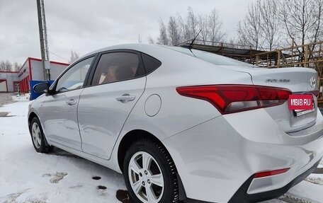 Hyundai Solaris II рестайлинг, 2018 год, 1 050 000 рублей, 5 фотография