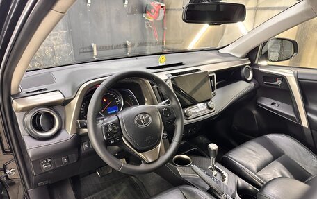 Toyota RAV4, 2014 год, 1 900 000 рублей, 8 фотография