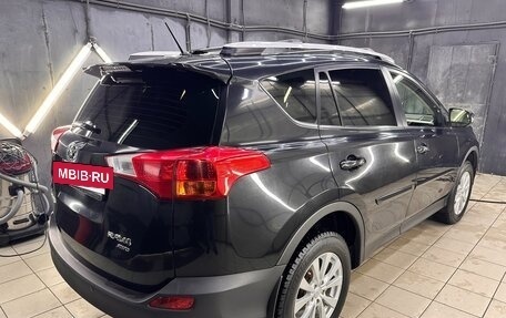 Toyota RAV4, 2014 год, 1 900 000 рублей, 4 фотография