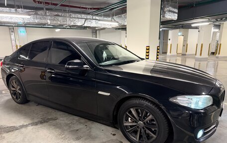 BMW 5 серия, 2014 год, 2 000 000 рублей, 2 фотография