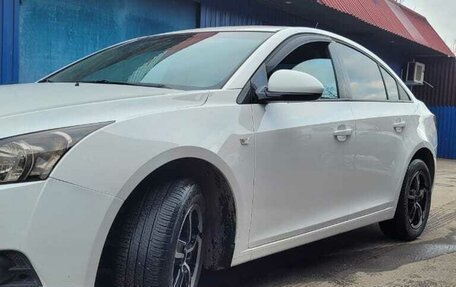 Chevrolet Cruze II, 2011 год, 950 000 рублей, 6 фотография