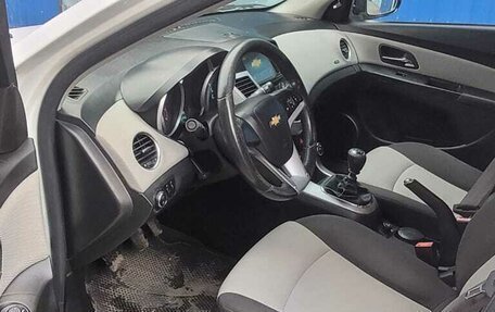 Chevrolet Cruze II, 2011 год, 950 000 рублей, 12 фотография