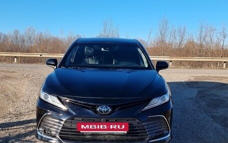 Toyota Camry, 2018 год, 3 100 000 рублей, 5 фотография