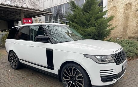 Land Rover Range Rover IV рестайлинг, 2018 год, 7 700 000 рублей, 3 фотография