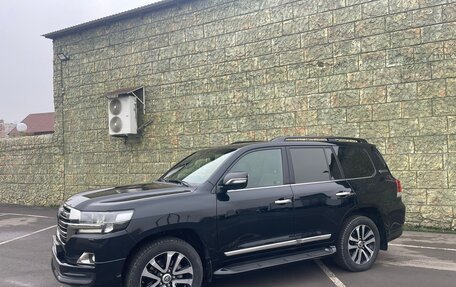 Toyota Land Cruiser 200, 2017 год, 6 300 000 рублей, 12 фотография