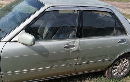 Toyota Carina, 1989 год, 100 000 рублей, 2 фотография