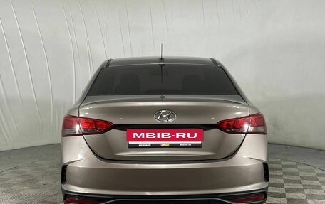 Hyundai Solaris II рестайлинг, 2021 год, 1 519 000 рублей, 6 фотография