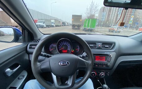 KIA Rio III рестайлинг, 2013 год, 870 000 рублей, 10 фотография