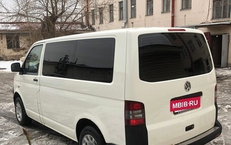 Volkswagen Transporter T5 рестайлинг, 2008 год, 850 000 рублей, 4 фотография