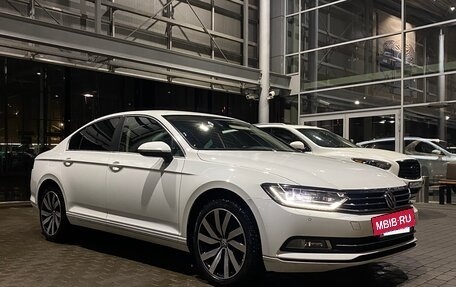 Volkswagen Passat B8 рестайлинг, 2019 год, 2 999 999 рублей, 5 фотография