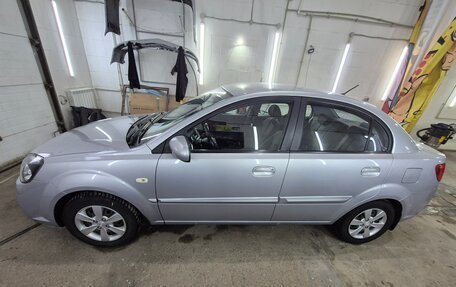 KIA Rio II, 2010 год, 850 000 рублей, 4 фотография