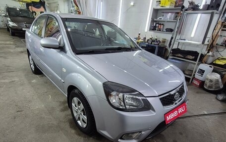 KIA Rio II, 2010 год, 850 000 рублей, 2 фотография