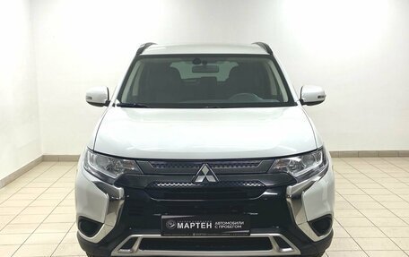 Mitsubishi Outlander III рестайлинг 3, 2022 год, 2 975 000 рублей, 2 фотография