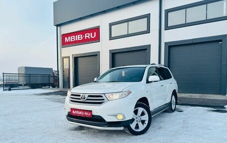 Toyota Highlander III, 2011 год, 2 529 000 рублей, 1 фотография