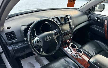 Toyota Highlander III, 2011 год, 2 529 000 рублей, 11 фотография