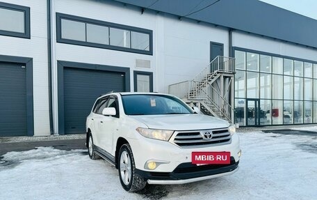 Toyota Highlander III, 2011 год, 2 529 000 рублей, 8 фотография