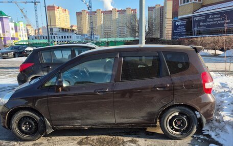 Honda Fit III, 2001 год, 325 000 рублей, 2 фотография