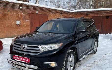 Toyota Highlander III, 2011 год, 2 450 000 рублей, 2 фотография