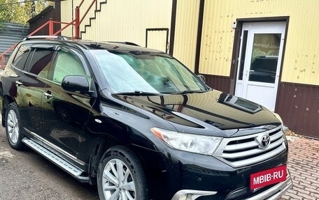 Toyota Highlander III, 2011 год, 2 450 000 рублей, 9 фотография