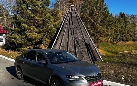 Skoda Superb III рестайлинг, 2017 год, 2 000 000 рублей, 3 фотография