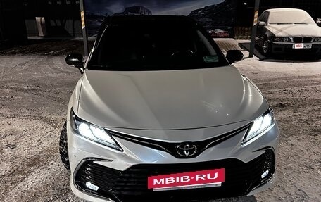 Toyota Camry, 2022 год, 4 400 000 рублей, 2 фотография