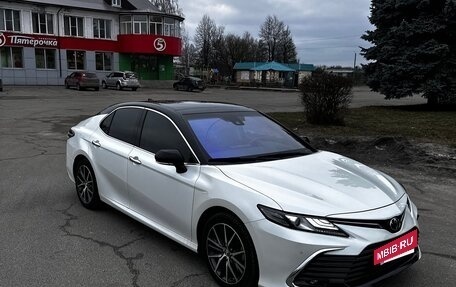 Toyota Camry, 2022 год, 4 400 000 рублей, 6 фотография