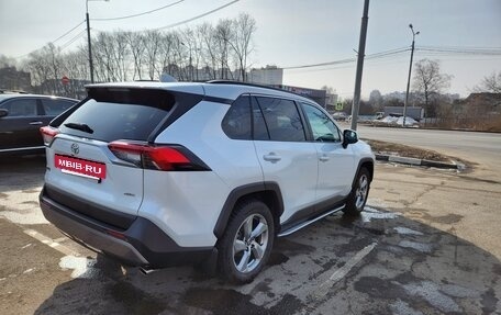 Toyota RAV4, 2021 год, 4 300 000 рублей, 2 фотография