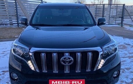 Toyota Land Cruiser Prado 150 рестайлинг 2, 2016 год, 4 800 000 рублей, 4 фотография