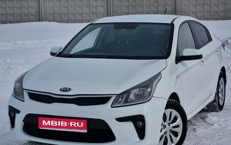 KIA Rio IV, 2018 год, 933 000 рублей, 1 фотография