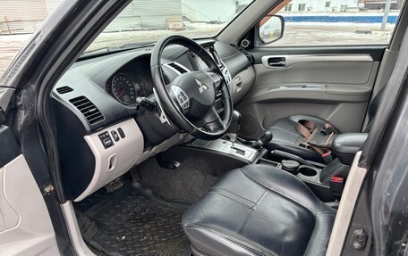 Mitsubishi Pajero Sport II рестайлинг, 2013 год, 1 749 000 рублей, 12 фотография