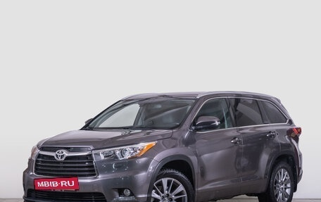 Toyota Highlander III, 2014 год, 2 839 000 рублей, 2 фотография