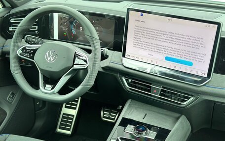 Volkswagen Tiguan, 2024 год, 5 200 000 рублей, 24 фотография