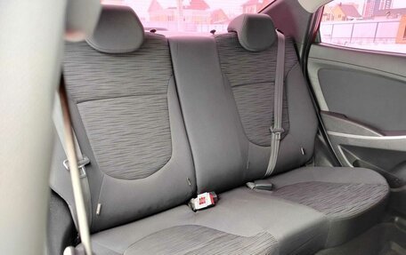 Hyundai Solaris II рестайлинг, 2014 год, 890 000 рублей, 13 фотография