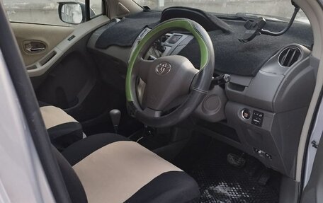 Toyota Vitz, 2010 год, 852 222 рублей, 10 фотография