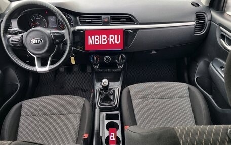 KIA Rio IV, 2018 год, 933 000 рублей, 11 фотография