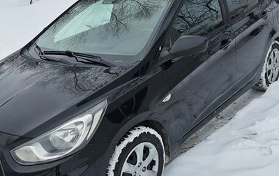 Hyundai Solaris II рестайлинг, 2011 год, 700 000 рублей, 1 фотография