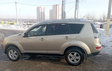 Mitsubishi Outlander III рестайлинг 3, 2007 год, 1 250 000 рублей, 21 фотография