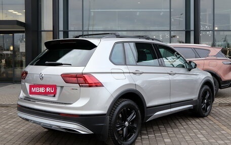 Volkswagen Tiguan II, 2019 год, 3 300 000 рублей, 2 фотография