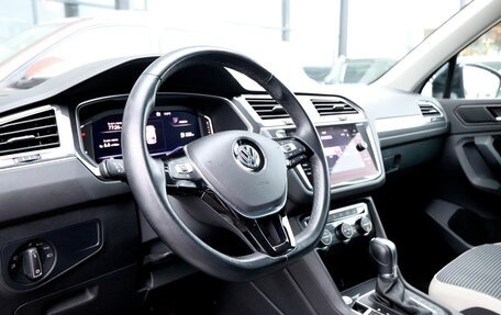 Volkswagen Tiguan II, 2019 год, 3 300 000 рублей, 7 фотография