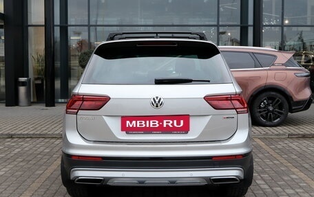 Volkswagen Tiguan II, 2019 год, 3 300 000 рублей, 4 фотография