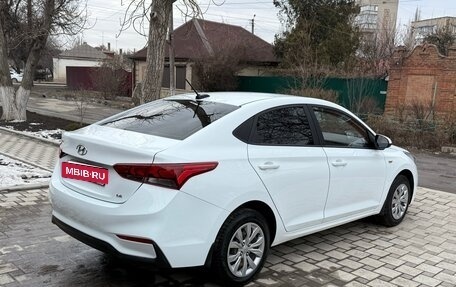 Hyundai Solaris II рестайлинг, 2018 год, 1 350 000 рублей, 4 фотография