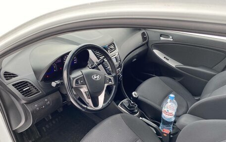 Hyundai Solaris II рестайлинг, 2014 год, 920 000 рублей, 8 фотография
